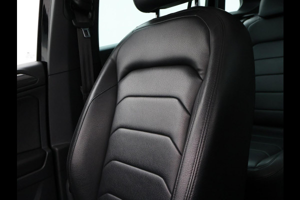 Volkswagen Tiguan 1.5 TSI ACT DSG R-LINE + PANORAMA | LEDER | VIRTUAL COCKPIT | MASSAGE | ADAPTIVE CRUISE