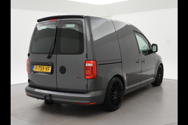 Volkswagen Caddy 2.0 TDI 180 PK + 18 INCH | VERLAAGD | BREMBO | APPLE CARPLAY | TREKHAAK | STOELVERWARMING