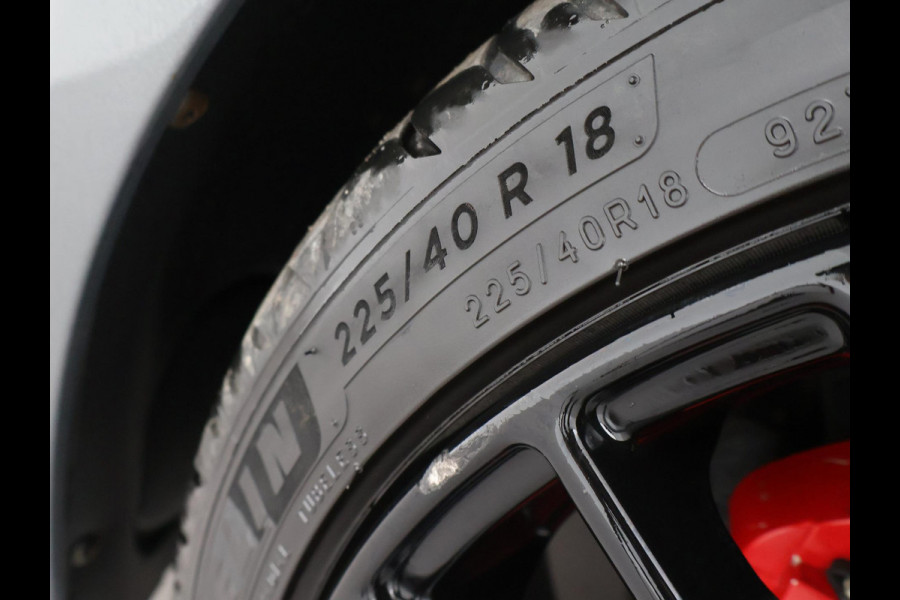 Volkswagen Caddy 2.0 TDI 180 PK + 18 INCH | VERLAAGD | BREMBO | APPLE CARPLAY | TREKHAAK | STOELVERWARMING