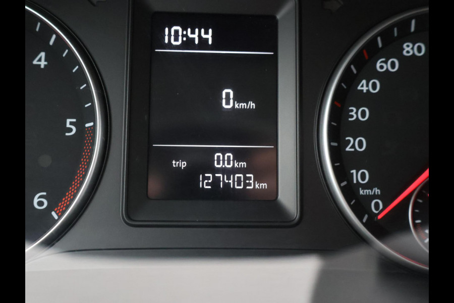 Volkswagen Caddy 2.0 TDI 180 PK + 18 INCH | VERLAAGD | BREMBO | APPLE CARPLAY | TREKHAAK | STOELVERWARMING