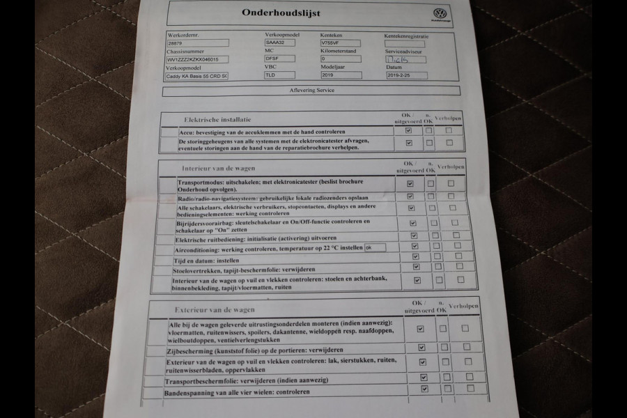 Volkswagen Caddy 2.0 TDI 180 PK + 18 INCH | VERLAAGD | BREMBO | APPLE CARPLAY | TREKHAAK | STOELVERWARMING