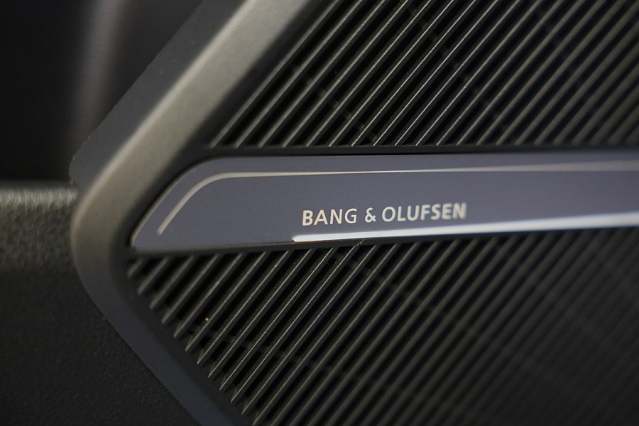 Audi Q5 Sportback 55 TFSI e Quattro SQ5 Look / RS Zetels / Massage / Head Up / B&O / 360 Camera / Open Pano / Leder / 22 Inch