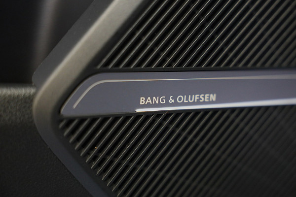 Audi Q5 Sportback 55 TFSI e Quattro SQ5 Look / RS Zetels / Massage / Head Up / B&O / 360 Camera / Open Pano / Leder / 22 Inch