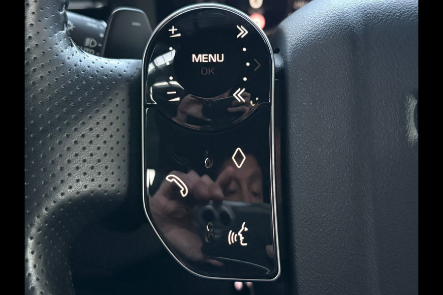 Land Rover Range Rover Velar 3.0 D275 AWD SE Panorama Meridian Dealer O.H