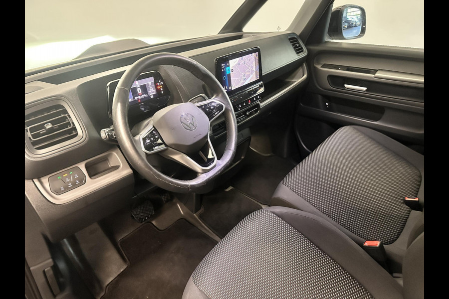 Volkswagen ID. Buzz Cargo 77 kWh SOH 96% Nieuwprijs €71233! Airco Navi Wireless Carplay IQ Light 20" LM Velgen Adaptive Cruise Control PDC VA + Camera Stoelverwarming Voorruit verwarming 3-Zits