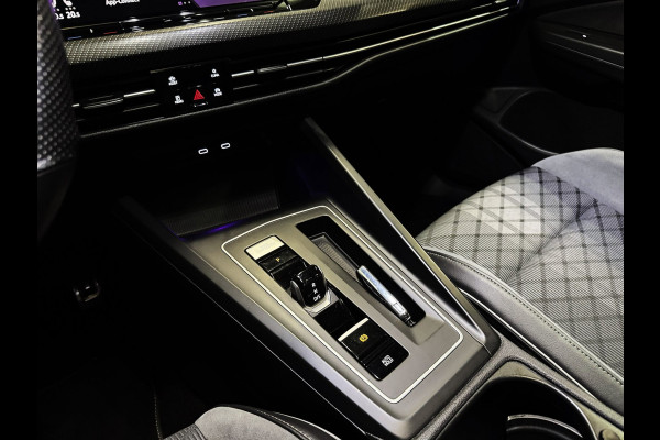 Volkswagen Golf 1.5 eTSI 3x R-Line|PANORAMA|IQ LIGHTS|BLINDSPOT|BOMVOL