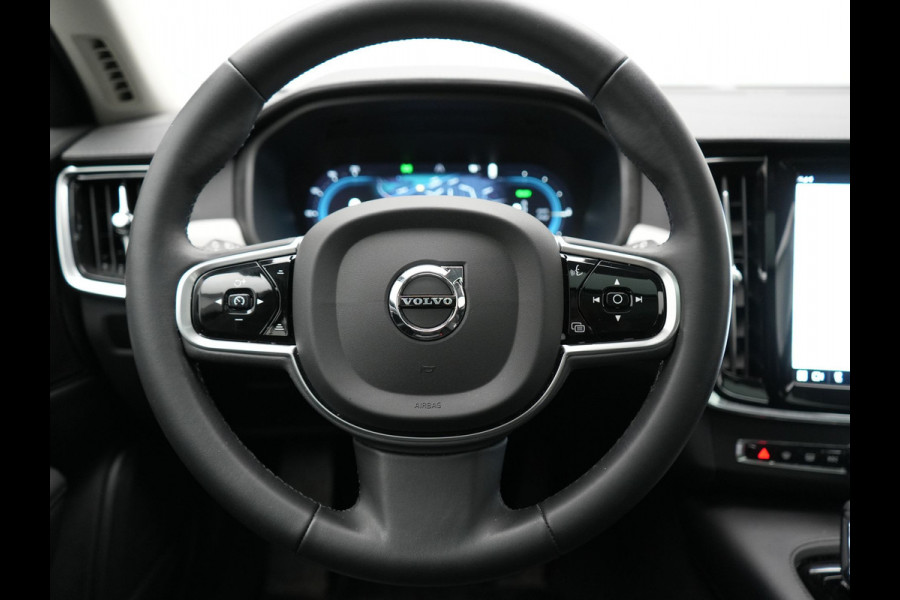 Volvo V90 T6 AWD Ultimate Bright PHEV 350pk LONG RANGE | Panodak | Adaptive Cruise | Camera | Harman / Kardon | Lederen Sportstoelen Memory & Verwarmd | Google Assistent | Keyless | Stuur Verwarmd | Blis | Apple Carplay | DAB | Virtual | Plug In Hybrid |