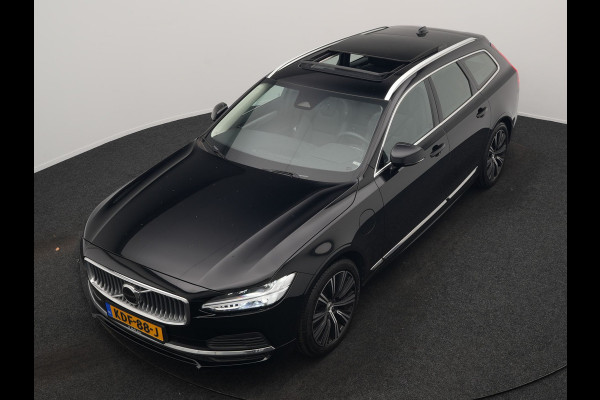 Volvo V90 T6 AWD Ultimate Bright PHEV 350pk LONG RANGE | Panodak | Adaptive Cruise | Camera | Harman / Kardon | Lederen Sportstoelen Memory & Verwarmd | Google Assistent | Keyless | Stuur Verwarmd | Blis | Apple Carplay | DAB | Virtual | Plug In Hybrid |