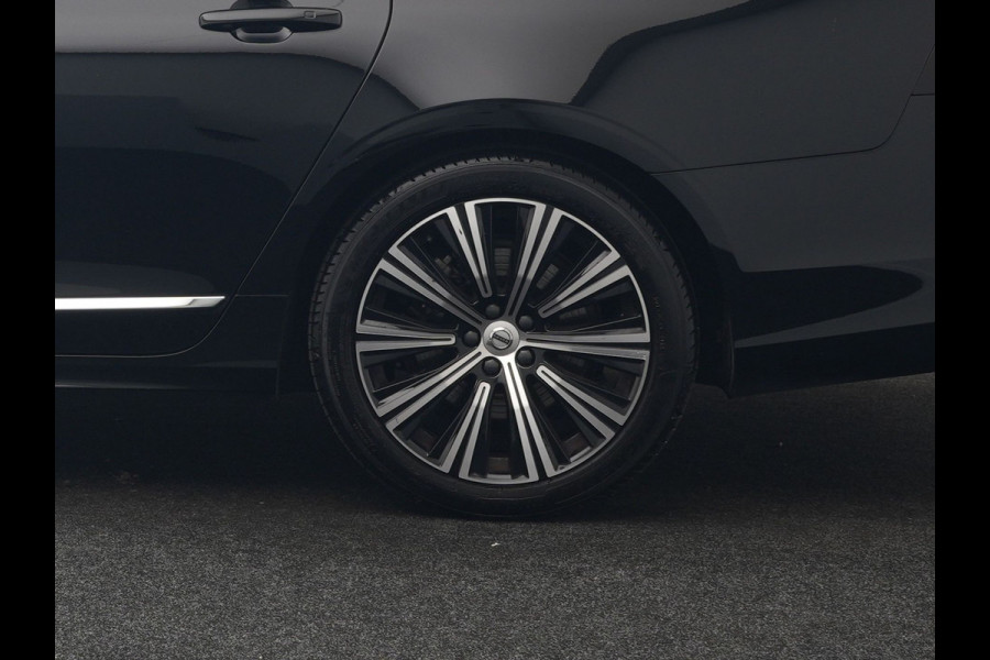 Volvo V90 T6 AWD Ultimate Bright PHEV 350pk LONG RANGE | Panodak | Adaptive Cruise | Camera | Harman / Kardon | Lederen Sportstoelen Memory & Verwarmd | Google Assistent | Keyless | Stuur Verwarmd | Blis | Apple Carplay | DAB | Virtual | Plug In Hybrid |