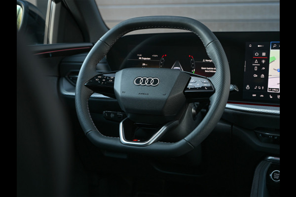 Audi Q5 Sportback 2.0 TFSI e-hybrid quattro S edition Competition 367pk | Stoel massage | Tech pro | Luchtvering | 5jaar fabrieksgarantie | Trekhaak | B&O sound | Head-up | Adaptive cruise | 360 camera | Passagiers display