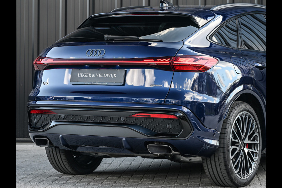 Audi Q5 Sportback 2.0 TFSI e-hybrid quattro S edition Competition 367pk | Stoel massage | Tech pro | Luchtvering | 5jaar fabrieksgarantie | Trekhaak | B&O sound | Head-up | Adaptive cruise | 360 camera | Passagiers display