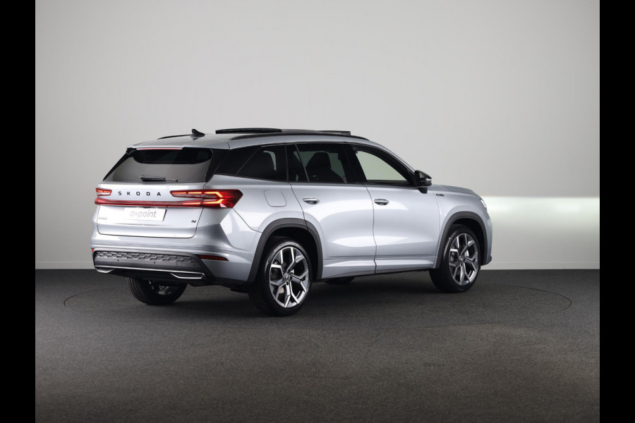 Škoda Kodiaq Sportline Business PHEV 1.5 TSI 204pk DSG | Panoramadak | Wegklapbare trekhaak | 20 inch lichtmetalen velgen| Winter pakket | Verwarmbare vooruit