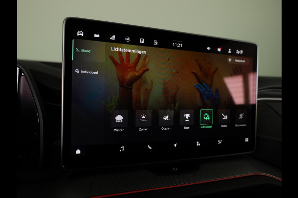 Škoda Kodiaq Sportline Business PHEV 1.5 TSI 204pk DSG | Panoramadak | Wegklapbare trekhaak | 20 inch lichtmetalen velgen| Winter pakket | Verwarmbare vooruit