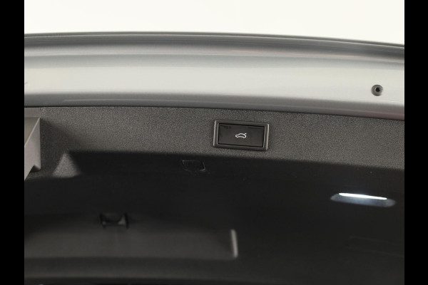 Škoda Kodiaq Sportline Business PHEV 1.5 TSI 204pk DSG | Panoramadak | Wegklapbare trekhaak | 20 inch lichtmetalen velgen| Winter pakket | Verwarmbare vooruit