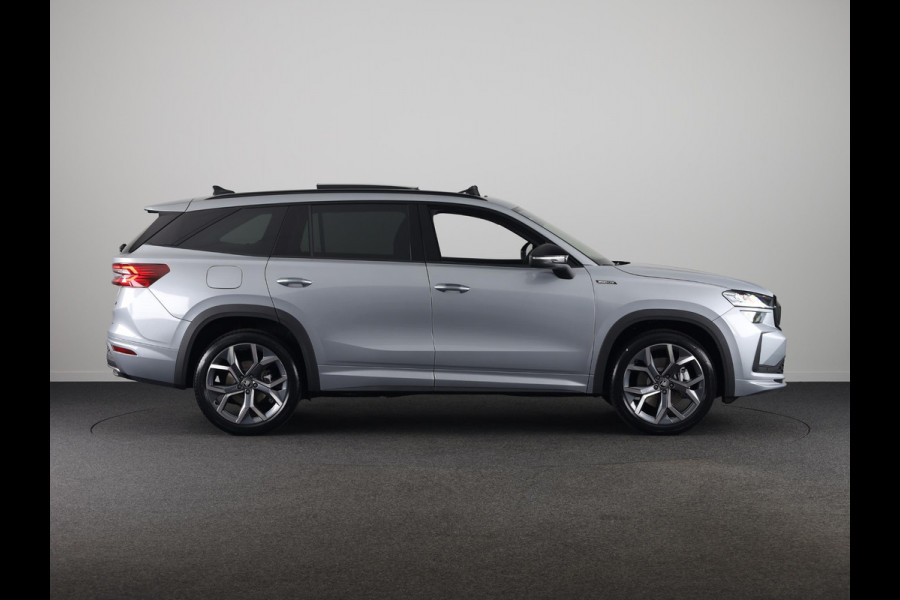 Škoda Kodiaq Sportline Business PHEV 1.5 TSI 204pk DSG | Panoramadak | Wegklapbare trekhaak | 20 inch lichtmetalen velgen| Winter pakket | Verwarmbare vooruit
