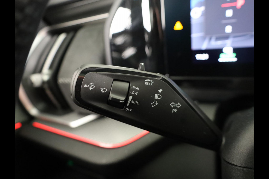 Škoda Kodiaq Sportline Business PHEV 1.5 TSI 204pk DSG | Panoramadak | Wegklapbare trekhaak | 20 inch lichtmetalen velgen| Winter pakket | Verwarmbare vooruit