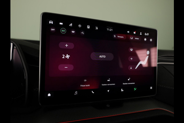 Škoda Kodiaq Sportline Business PHEV 1.5 TSI 204pk DSG | Panoramadak | Wegklapbare trekhaak | 20 inch lichtmetalen velgen| Winter pakket | Verwarmbare vooruit