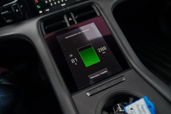 Porsche Taycan 4S 79 kWh | Panorama sunroof | 360 camera | Luchtvering | Innodrive | Dealer onderhouden | Luxe Leder | SPORT | LED