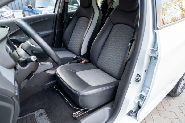Renault ZOE R135 Intens 52 kWh|Prijs rijklaar incl 12 mnd garantie| Camera Stuur/Stoelverwarming Blindspot Navi