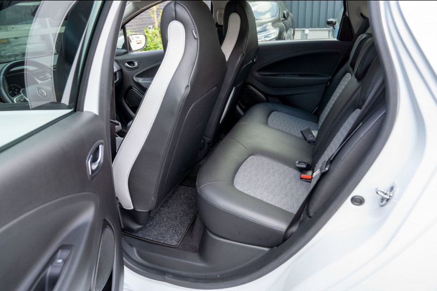 Renault ZOE R135 Intens 52 kWh|Prijs rijklaar incl 12 mnd garantie| Camera Stuur/Stoelverwarming Blindspot Navi