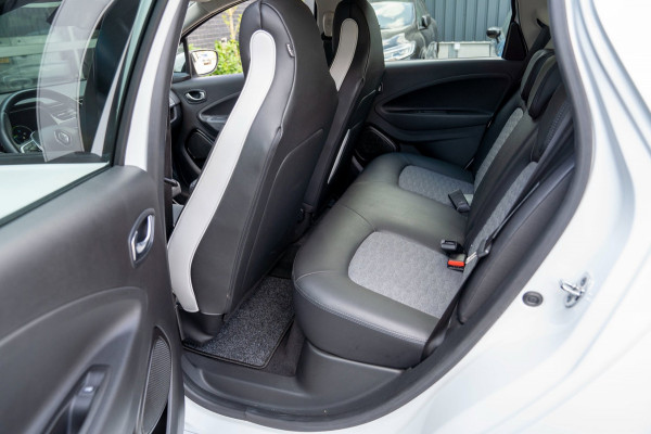 Renault ZOE R135 Intens 52 kWh|Prijs rijklaar incl 12 mnd garantie| Camera Stuur/Stoelverwarming Blindspot Navi