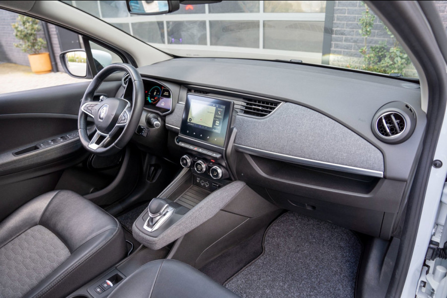 Renault ZOE R135 Intens 52 kWh|Prijs rijklaar incl 12 mnd garantie| Camera Stuur/Stoelverwarming Blindspot Navi