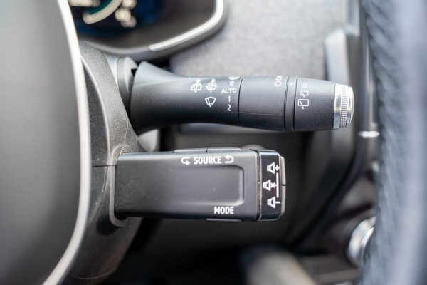 Renault ZOE R135 Intens 52 kWh|Prijs rijklaar incl 12 mnd garantie| Camera Stuur/Stoelverwarming Blindspot Navi