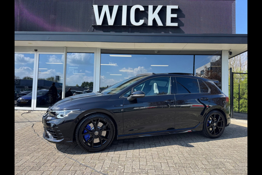 Volkswagen Golf 2.0 TSI R 4Motion DSG Pano AKRA IQ HUD Drift modes