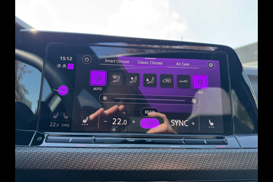 Volkswagen Golf 2.0 TSI R 4Motion DSG Pano AKRA IQ HUD Drift modes