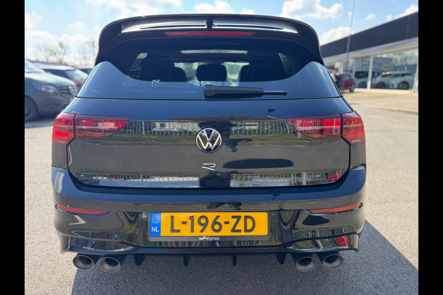Volkswagen Golf 2.0 TSI R 4Motion DSG Pano AKRA IQ HUD Drift modes
