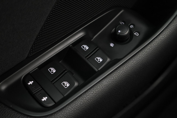 Audi A3 Sportback 30 TFSI Pro Line Eerste Eigenaar, 5-Deurs, Airco, Cruise, Navigatie, Bluetooth, PDC, 16''