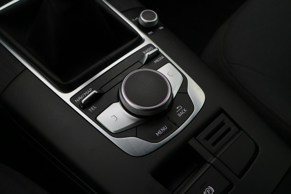 Audi A3 Sportback 30 TFSI Pro Line Eerste Eigenaar, 5-Deurs, Airco, Cruise, Navigatie, Bluetooth, PDC, 16''