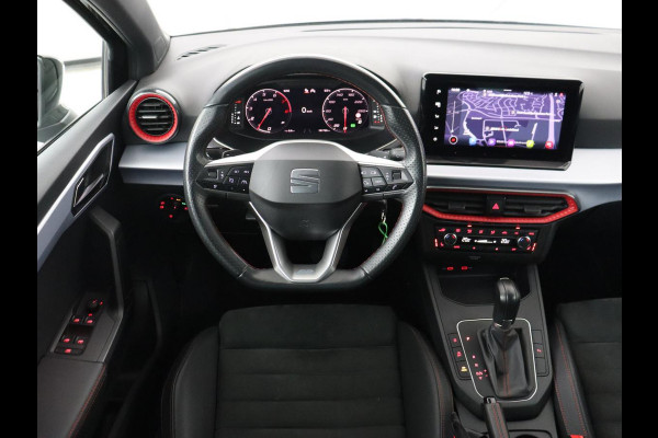 Seat Ibiza 1.0 EcoTSI FR Intense | Stoelverwarming | Adaptive cruise | Leder/Alcantara | Camera | Carplay | Virtual Cockpit | Full LED | Navigatie | Climate control | Parkeerhulp | Bluetooth