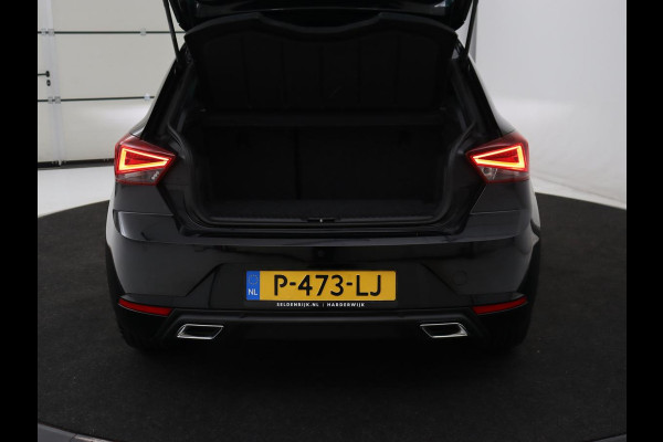 Seat Ibiza 1.0 EcoTSI FR Intense | Stoelverwarming | Adaptive cruise | Leder/Alcantara | Camera | Carplay | Virtual Cockpit | Full LED | Navigatie | Climate control | Parkeerhulp | Bluetooth