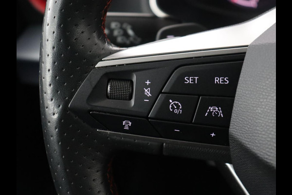 Seat Ibiza 1.0 EcoTSI FR Intense | Stoelverwarming | Adaptive cruise | Leder/Alcantara | Camera | Carplay | Virtual Cockpit | Full LED | Navigatie | Climate control | Parkeerhulp | Bluetooth