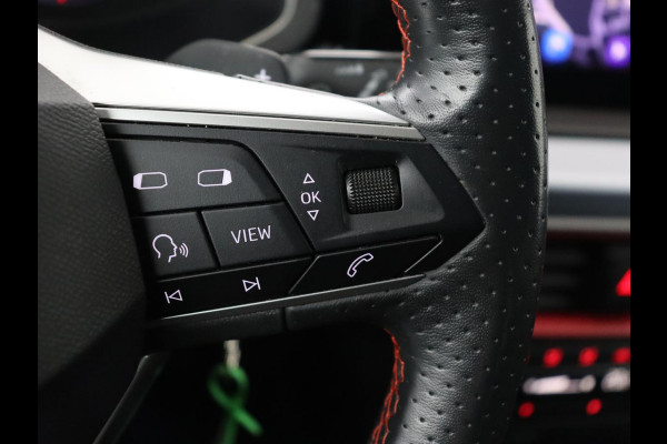 Seat Ibiza 1.0 EcoTSI FR Intense | Stoelverwarming | Adaptive cruise | Leder/Alcantara | Camera | Carplay | Virtual Cockpit | Full LED | Navigatie | Climate control | Parkeerhulp | Bluetooth