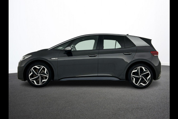 Volkswagen ID.3 First Plus 58 kWh Navigatie Apple Carplay/Android Auto Camera Parkeersensoren Adaptive Cruise Control Full LED Matrix Stoel- en stuurverwarming Lichtmetalen velgen Climate Control