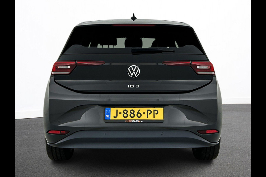 Volkswagen ID.3 First Plus 58 kWh Navigatie Apple Carplay/Android Auto Camera Parkeersensoren Adaptive Cruise Control Full LED Matrix Stoel- en stuurverwarming Lichtmetalen velgen Climate Control