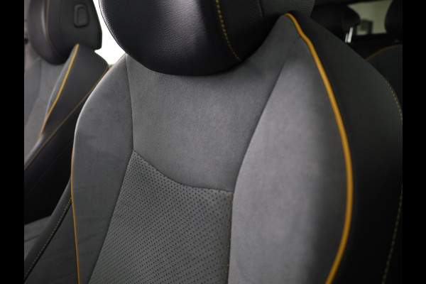 Škoda Superb combi First Edition 1.5 TSI m-HEV 150 pk Automaat (DSG) | Verlengde garantie | Navigatie | Panoramadak | Parkeersensoren | Achteruitrijcamera | Stoelverwarming |