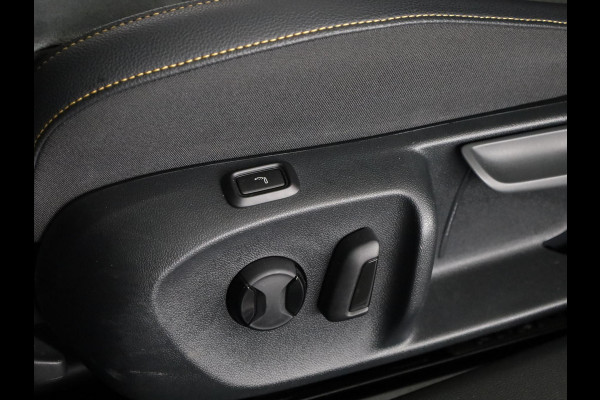 Škoda Superb combi First Edition 1.5 TSI m-HEV 150 pk Automaat (DSG) | Verlengde garantie | Navigatie | Panoramadak | Parkeersensoren | Achteruitrijcamera | Stoelverwarming |