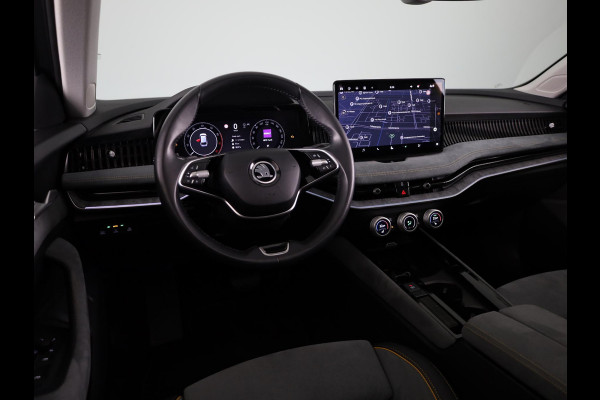 Škoda Superb combi First Edition 1.5 TSI m-HEV 150 pk Automaat (DSG) | Verlengde garantie | Navigatie | Panoramadak | Parkeersensoren | Achteruitrijcamera | Stoelverwarming |