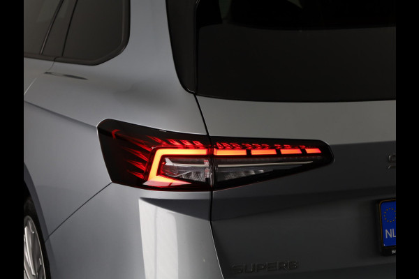 Škoda Superb combi First Edition 1.5 TSI m-HEV 150 pk Automaat (DSG) | Verlengde garantie | Navigatie | Panoramadak | Parkeersensoren | Achteruitrijcamera | Stoelverwarming |