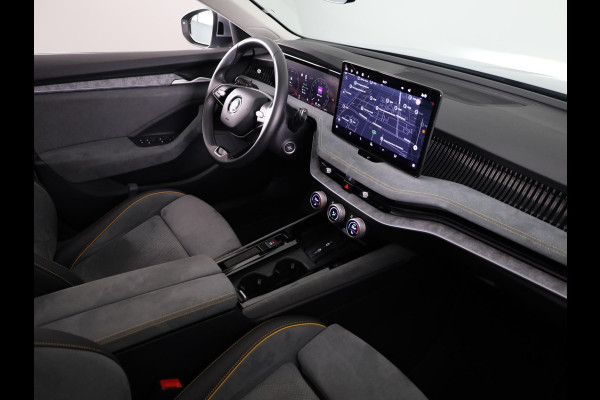 Škoda Superb combi First Edition 1.5 TSI m-HEV 150 pk Automaat (DSG) | Verlengde garantie | Navigatie | Panoramadak | Parkeersensoren | Achteruitrijcamera | Stoelverwarming |