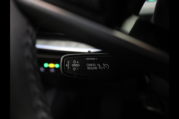 Škoda Superb combi First Edition 1.5 TSI m-HEV 150 pk Automaat (DSG) | Verlengde garantie | Navigatie | Panoramadak | Parkeersensoren | Achteruitrijcamera | Stoelverwarming |