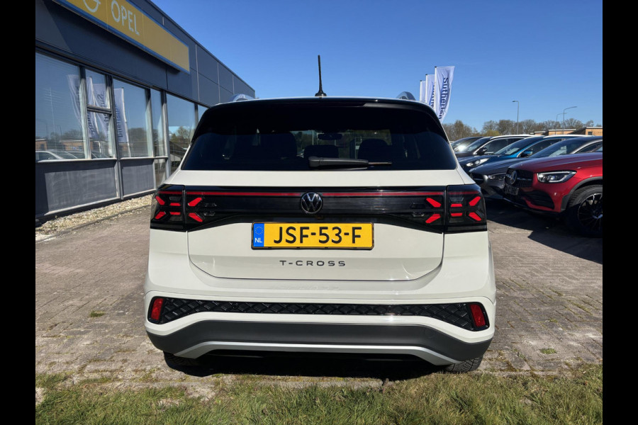 Volkswagen T-Cross 1.5 TSI R-Line Edition Camera | Adaptive Cruise | Stoeverwarming | Apple Carplay