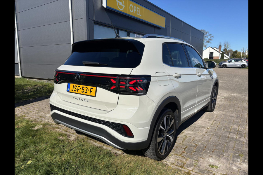 Volkswagen T-Cross 1.5 TSI R-Line Edition Camera | Adaptive Cruise | Stoeverwarming | Apple Carplay