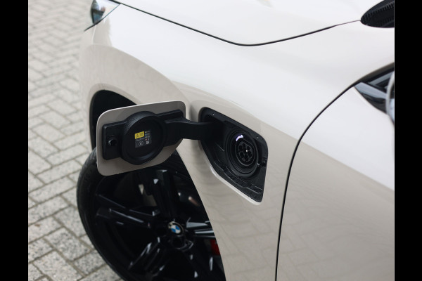 BMW X3 30e xDrive | M Performance - Trekhaak - Pano
