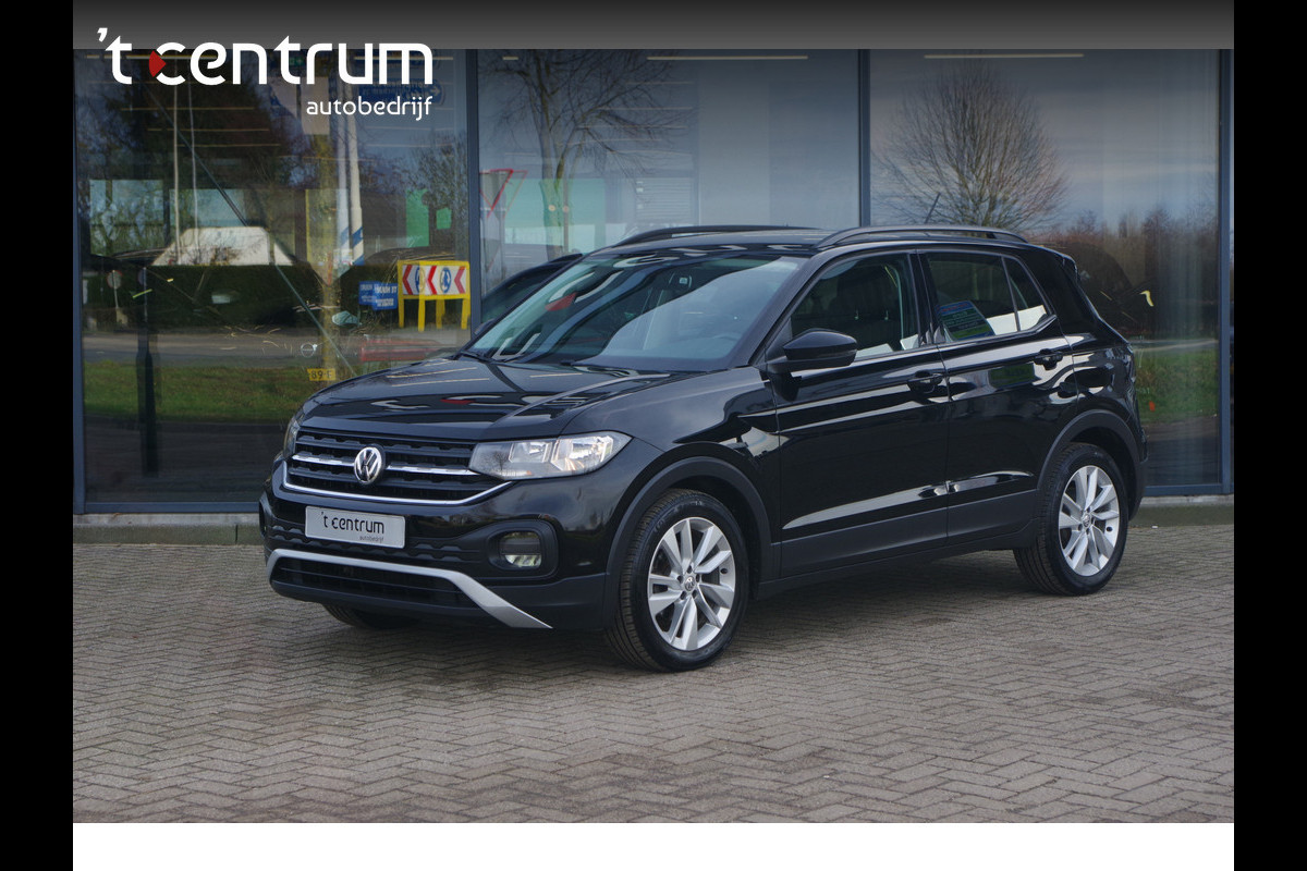 Volkswagen T-Cross 1.0 TSI Life, Stoelverwarming, Blind-Spot, 17" LM