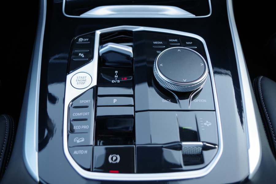 BMW X5 xDrive30d 286 PK 7p M-Sport Pro, Panoramadak, Trekhaak, Luchtvering, 360 Camera, Head-Up