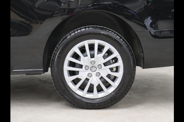 Peugeot Expert 2.0 BlueHDI 180pk Automaat L3H1 Dubbele Cabine Navigatie Trekhaak Apple Carplay/ Android Auto Cruise control